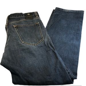 Specially made.Hugo Boss Jeans Regular Fit  35/31.Very well made.